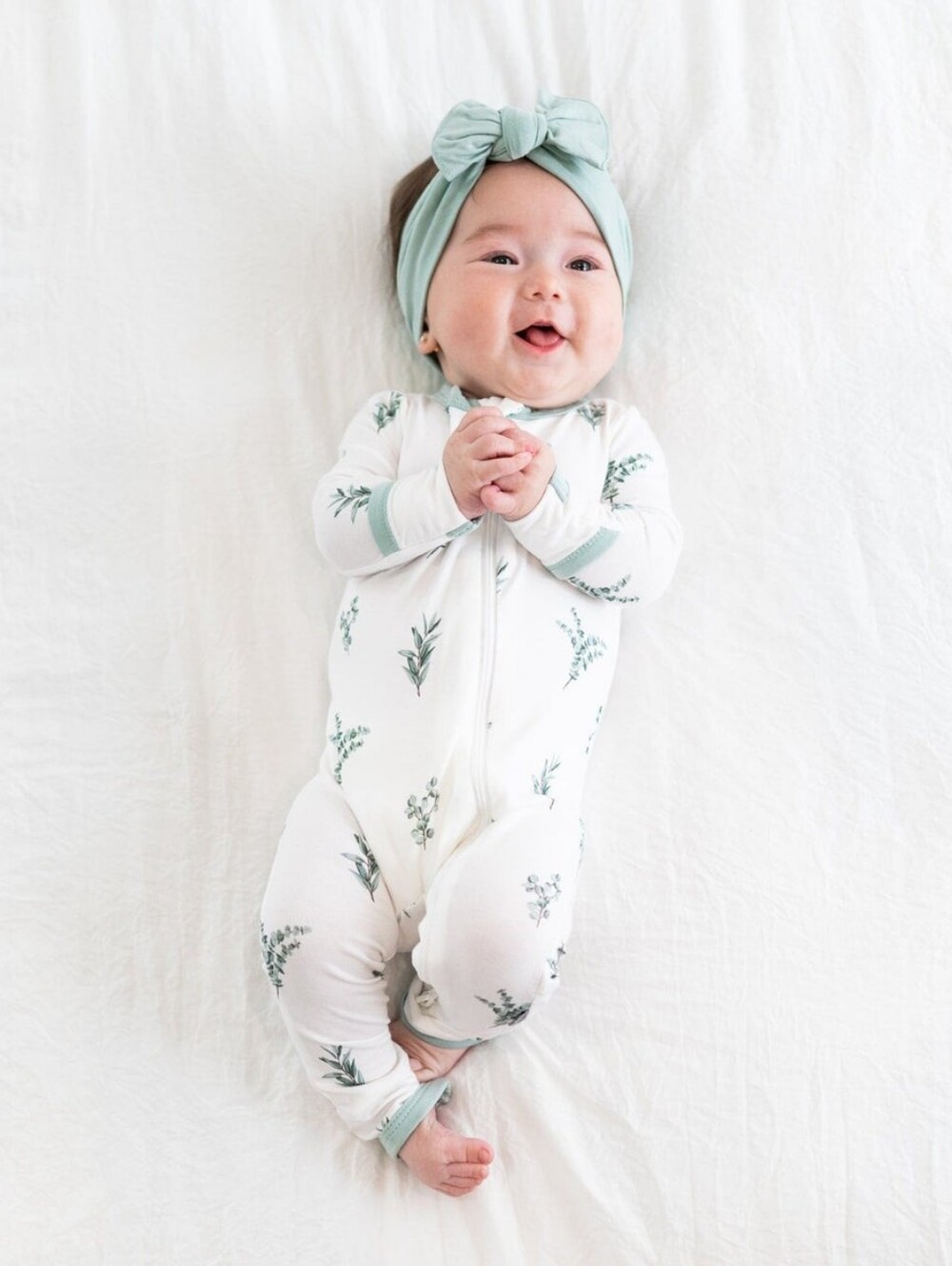 Kyte Baby Eucalyptus Zippered Romper Size 12-18 Months